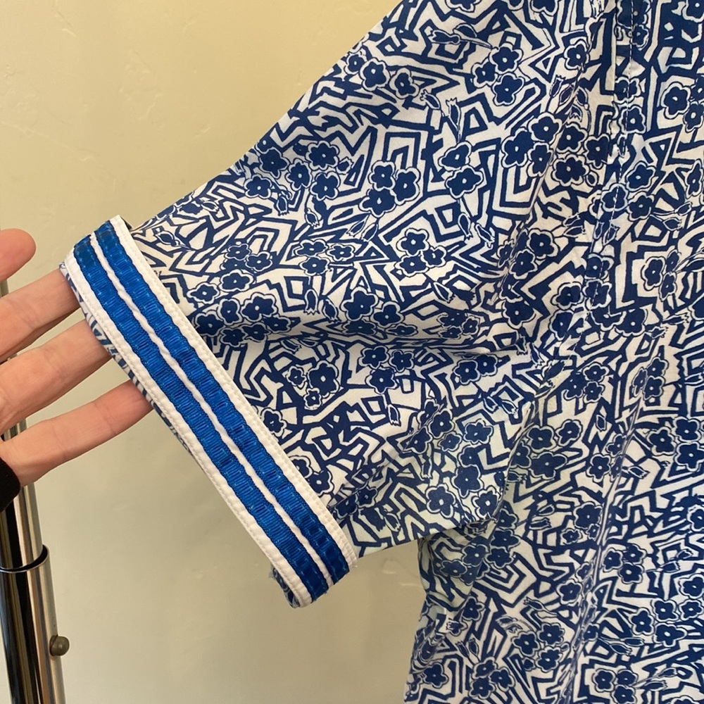 Robert Graham Blue Patterned Button Down Shirt Sl… - image 4